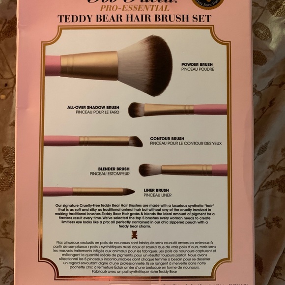 Too Faced Teddy Bear Hair Makeup Brush Set - Picture 2 of 3